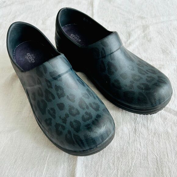 Crocs Neria Pro II Slip Resistant Work Clog Black Leopard Women's 10 Nurse Teach - Picture 2 of 9